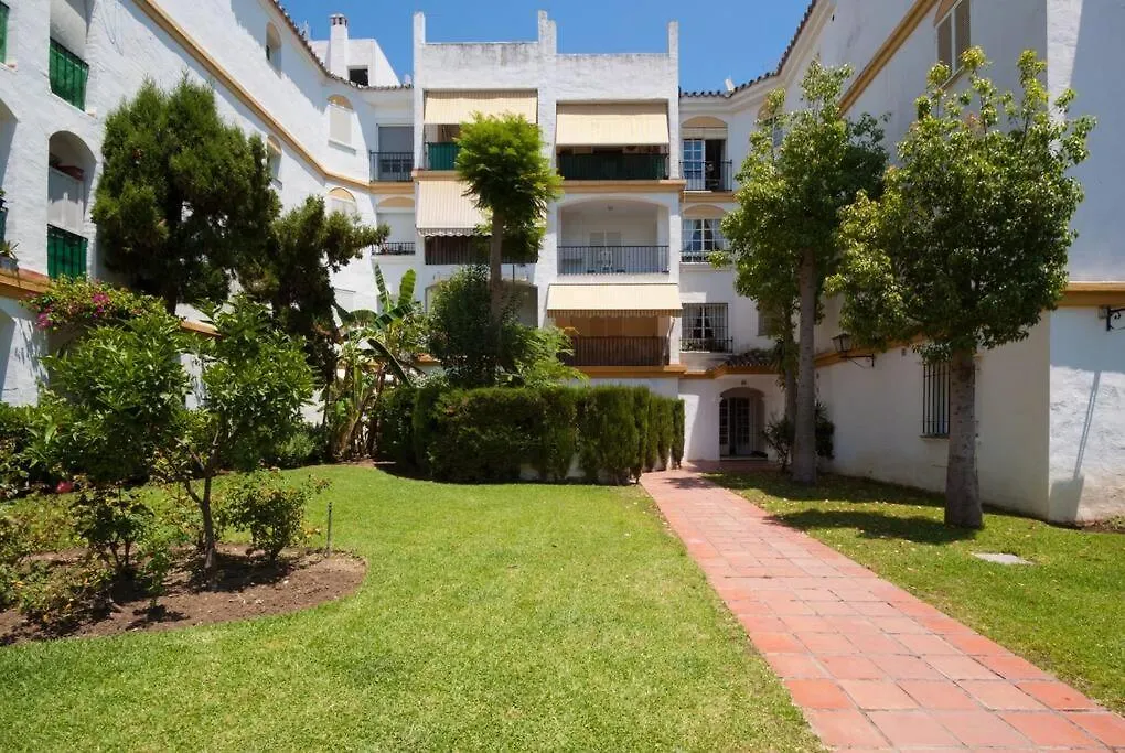 Apartamento Con Piscina Cerca Del Golf En Atalaya - Atalaya Del Golf 31 Estepona Spain